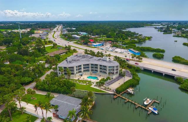 516 TAMIAMI TRAIL S photos photos