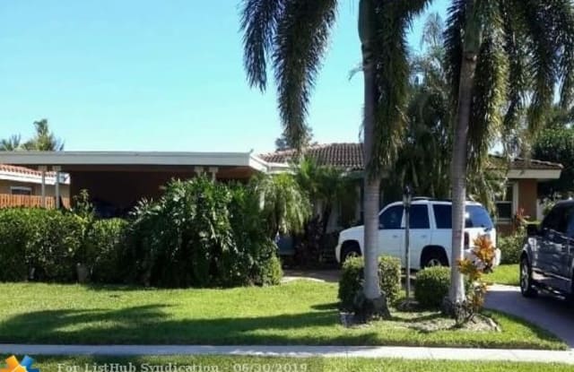 840 SE 3 TERRACE - 840 SE 3rd Ter, Pompano Beach, FL 33060