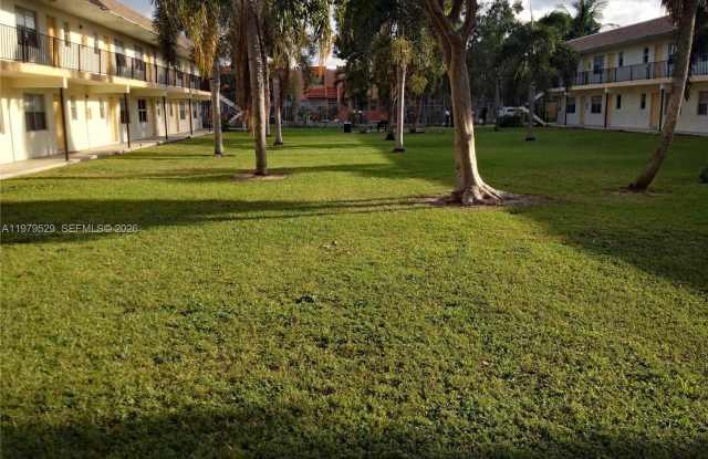 4160 NW 21st St photos photos