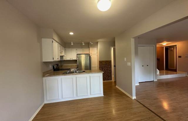 1486 W jefferson Avenue Gallery 4