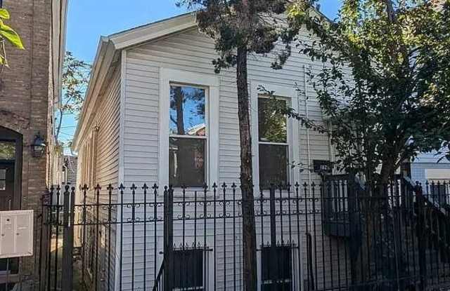 1629 W Beach Avenue unit: 1R photos photos 1629 W Beach Avenue unit: 1R photos photos