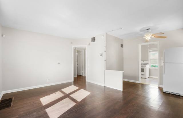 3532 Caroline Avenue Gallery 3