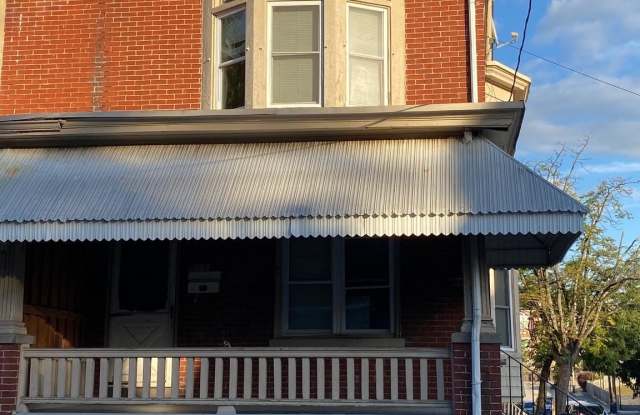 302 N YORK Street photos photos