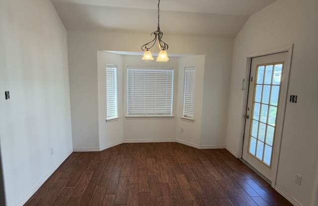 15209 Main Royal Dr Gallery 4