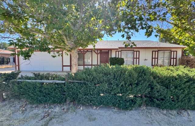 Remodeled 4+2 In Lake L.A. - $3000 photos photos
