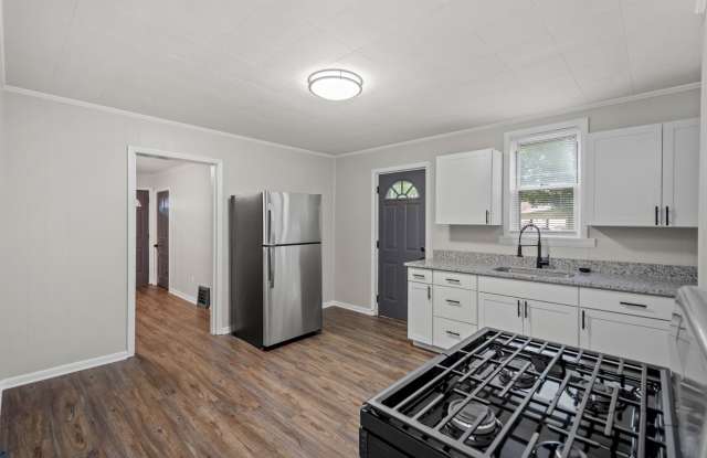 2 Bedroom House in Homestead Available on 05/01/2025! Accepting Section 8! - 216 Frank Street, Whitaker, PA 15120