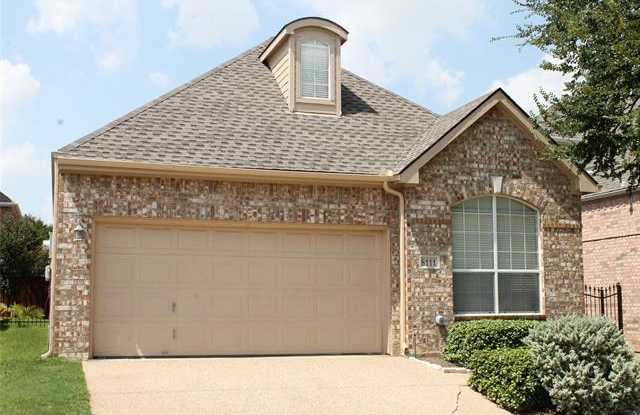 8111 Locust Street - 8111 Locust Street, Irving, TX 75063