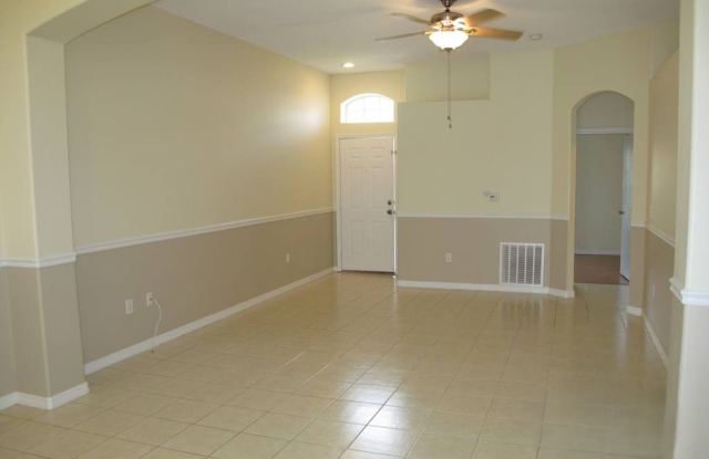 Beautiful Single Story Townhome in Keystone at Meadow Woods Gallery 3