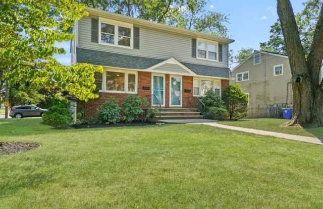 100 Cortland Place photos photos