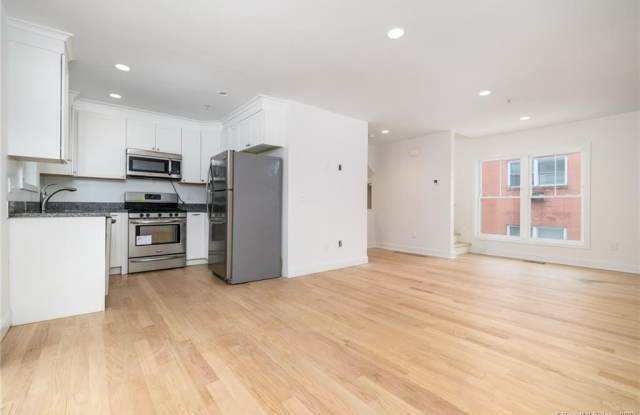 148 Myrtle Avenue Gallery 4