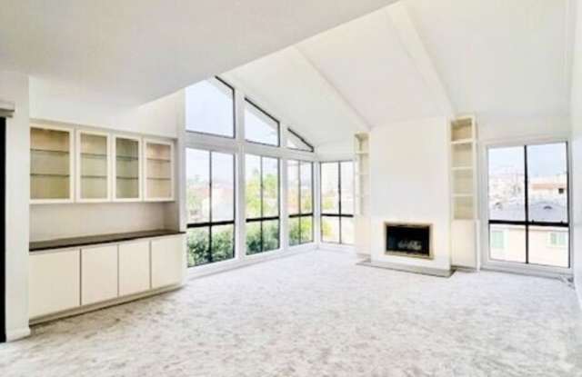 11805 Mayfield Ave unit: 306 photos photos