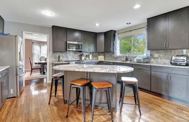7952 Kennesaw Drive Gallery 2