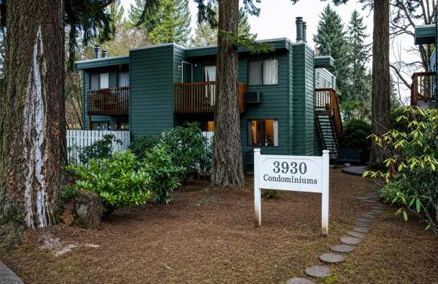 2 Bedroom Condo in Lake Oswego photos photos