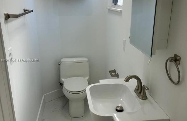 1530 NE 33rd St photos photos 1530 NE 33rd St photos photos