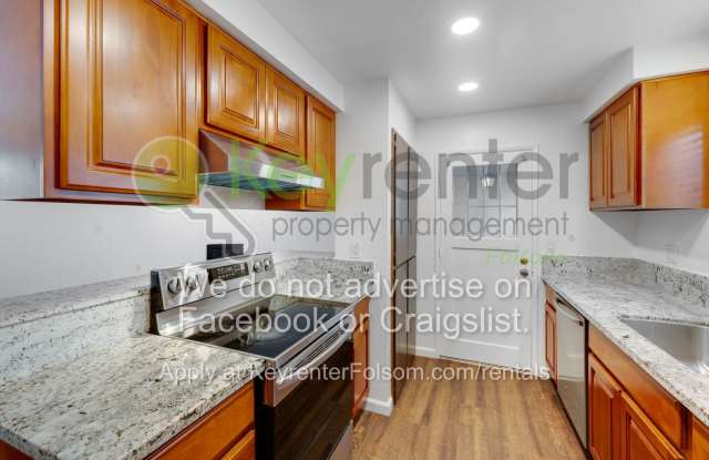 Updated 2BR Carmichael Duplex with 2-Car Garage & Private Yard! Gallery 1
