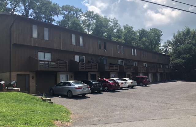 2 Bedroom/2 Bath Townhouse near Stadium - Available on 05/20/2025 - 990 Northwestern Avenue, Monongalia County, WV 26505