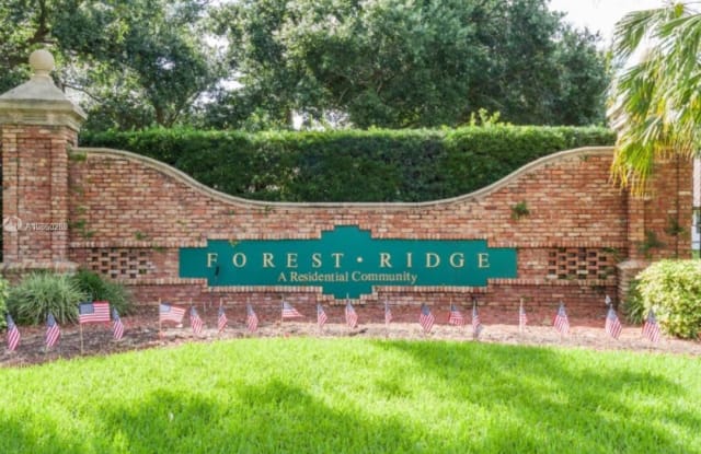 8865 S Lake Park Cir S - 8865 Lake Park Circle South, Davie, FL 33328