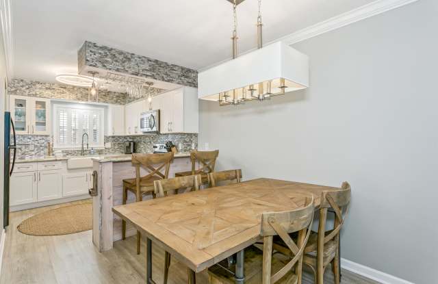 1650 Via De Luna Drive - B3B3 Gallery 2