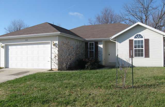 3 Bedrooms, 2 Bathrooms, 2 Car Garage Close to MSU! $1295! photos photos
