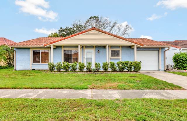 Stunning Renovated Home in Montpelier Village ~ Near Seaworld and I-Drive! - 10132 Matchlock Drive, Williamsburg, FL 32821