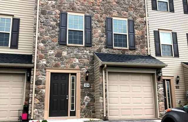 Spacious Townhome with Garage! photos photos