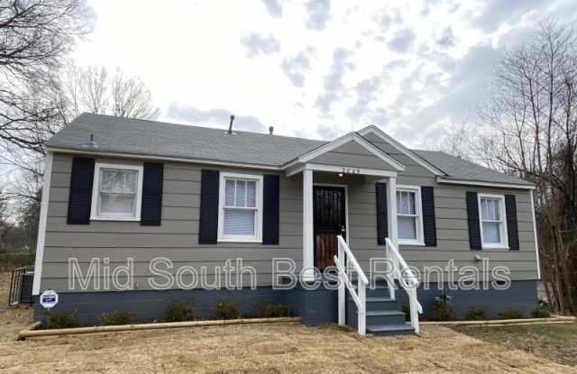 2009 Driftwood Ave photos photos