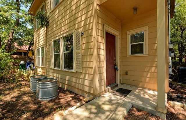 1185 Pandora ST Gallery 3