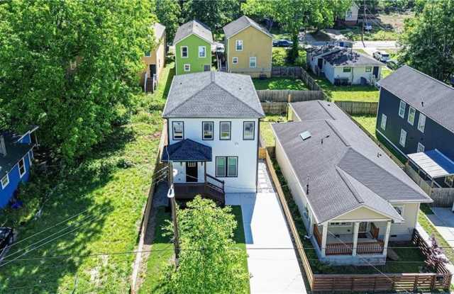 1166 MCDANIEL Street SW Gallery 2
