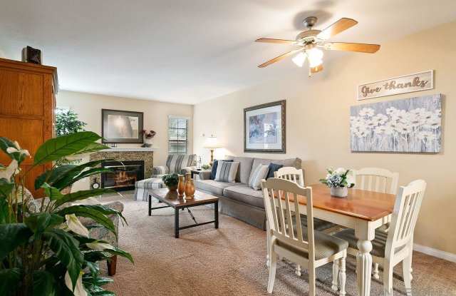12095 Alta Carmel Ct #6 Gallery 3
