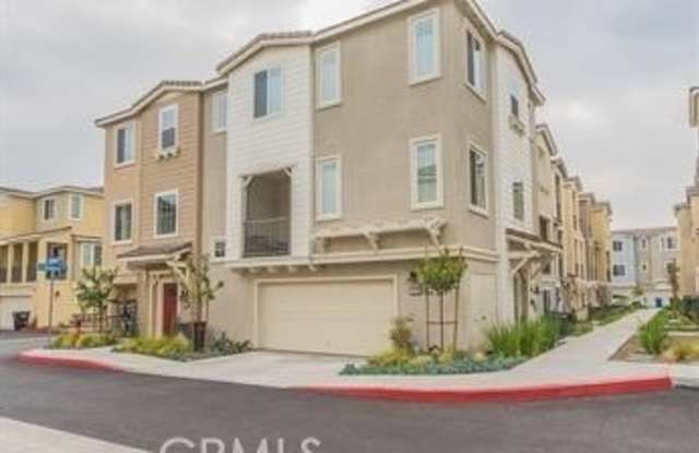831 Sunburst Way - 831 Sunburst Way, Pomona, CA 91767