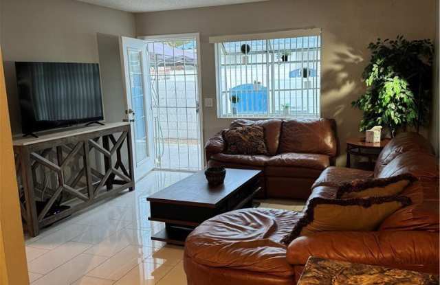 2137 Petersham Court Gallery 2