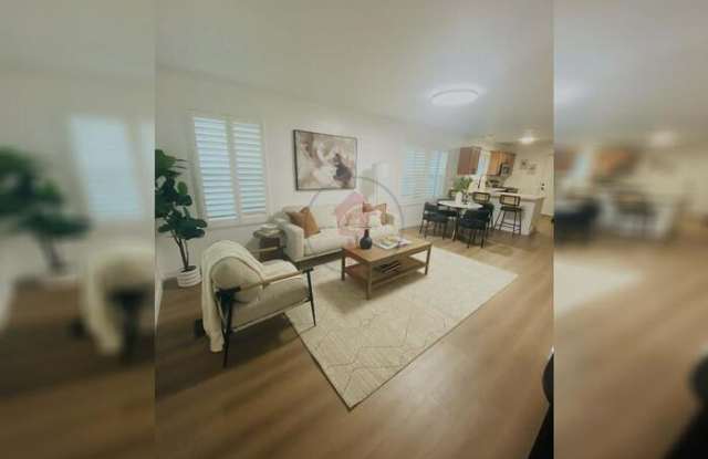 1704 80 East Gallery 4