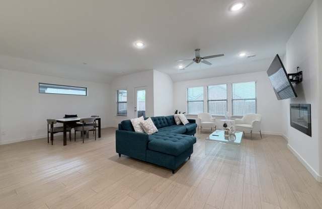 670 Parkside Drive Gallery 3