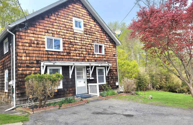 1742 Route 6 photos photos
