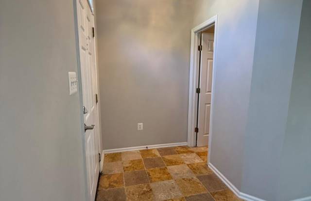 109 PALMER Court Gallery 4