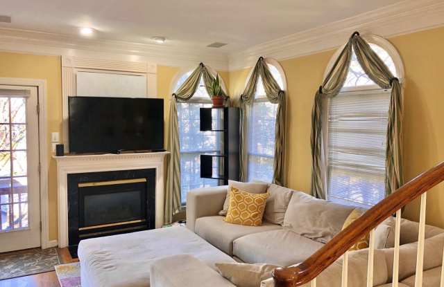 126 Rees Pl. Gallery 3