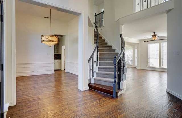 1307 N Normandy Drive Gallery 3