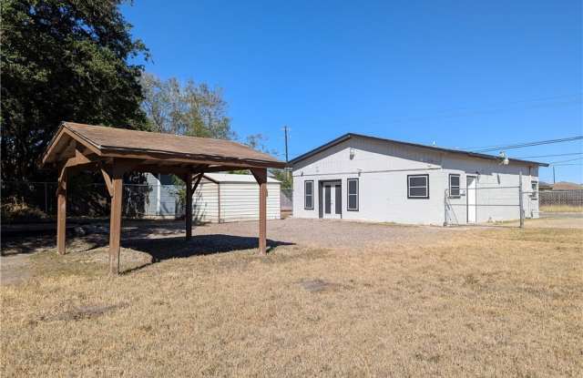 410 E Willis Street - 410 East Willis Street, Odem, TX 78370