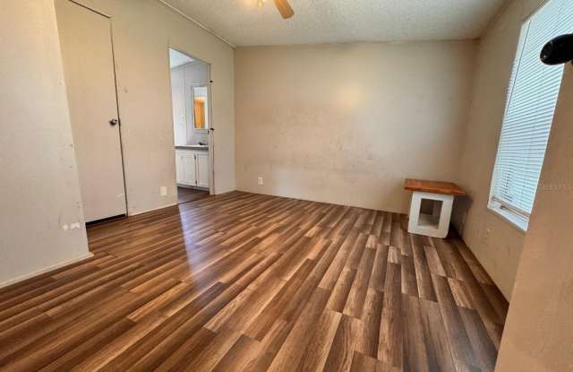 2715 MASSEE Road Gallery 4