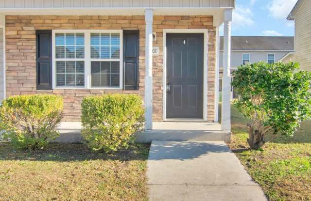 2000 Banister Loop - 2000 Banister Loop, Jacksonville, NC 28546 2000 Banister Loop - 2000 Banister Loop, Jacksonville, NC 28546