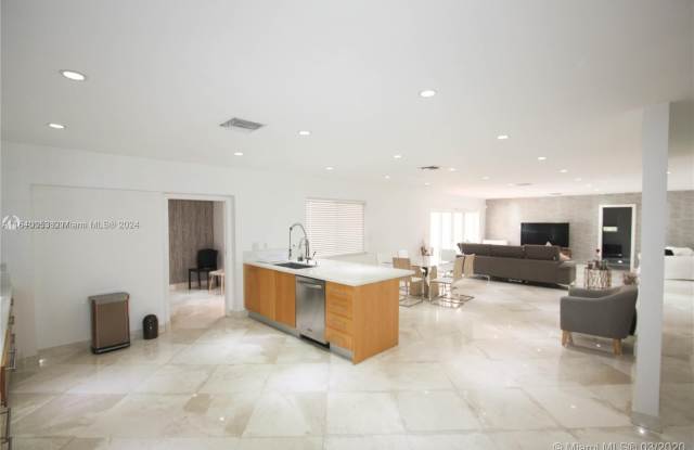 3406 NE 168th St - 3406 Northeast 168th Street, North Miami Beach, FL 33160