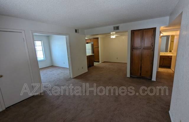 1905 E University Dr photos photos