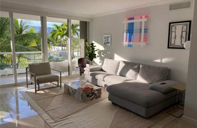 7000 Island Blvd photos photos