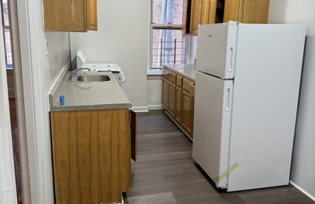 4767 Broadway - 4767 Broadway, New York City, NY 10034 4767 Broadway - 4767 Broadway, New York City, NY 10034