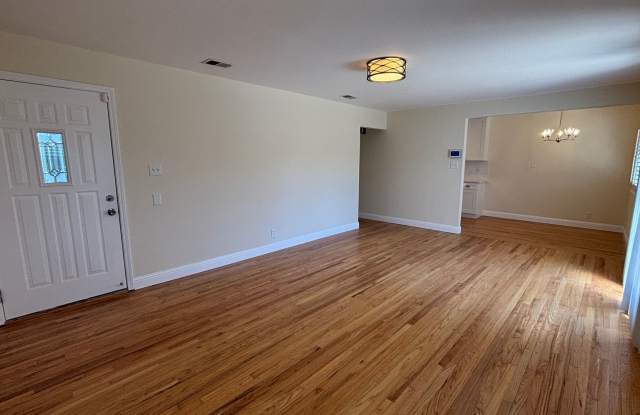 s08096 Gallery 4