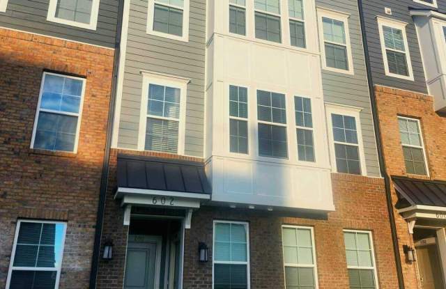 602 Market Grove Drive Gallery 3