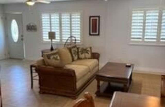 8350 SE Sweetbay Drive Gallery 2