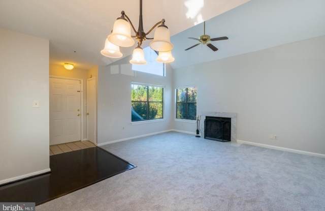 13408 SHADY KNOLL Drive Gallery 4