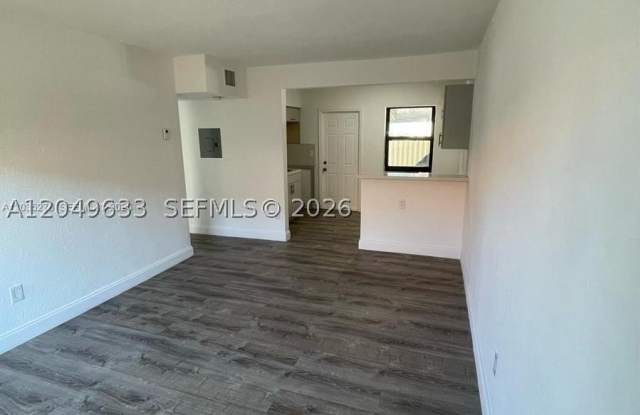 7360 SW 21st St photos photos