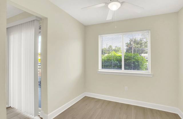 Twin Lakes Apartments Gallery 4